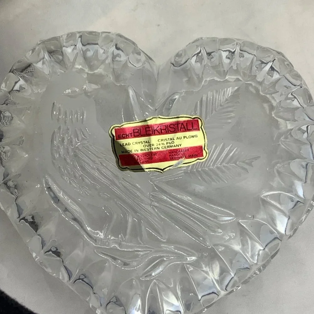 Vtg ECHT BLEIKRISTALL Lead Crystal Heart Shape‎ Bird Etched Candy Dish Germany